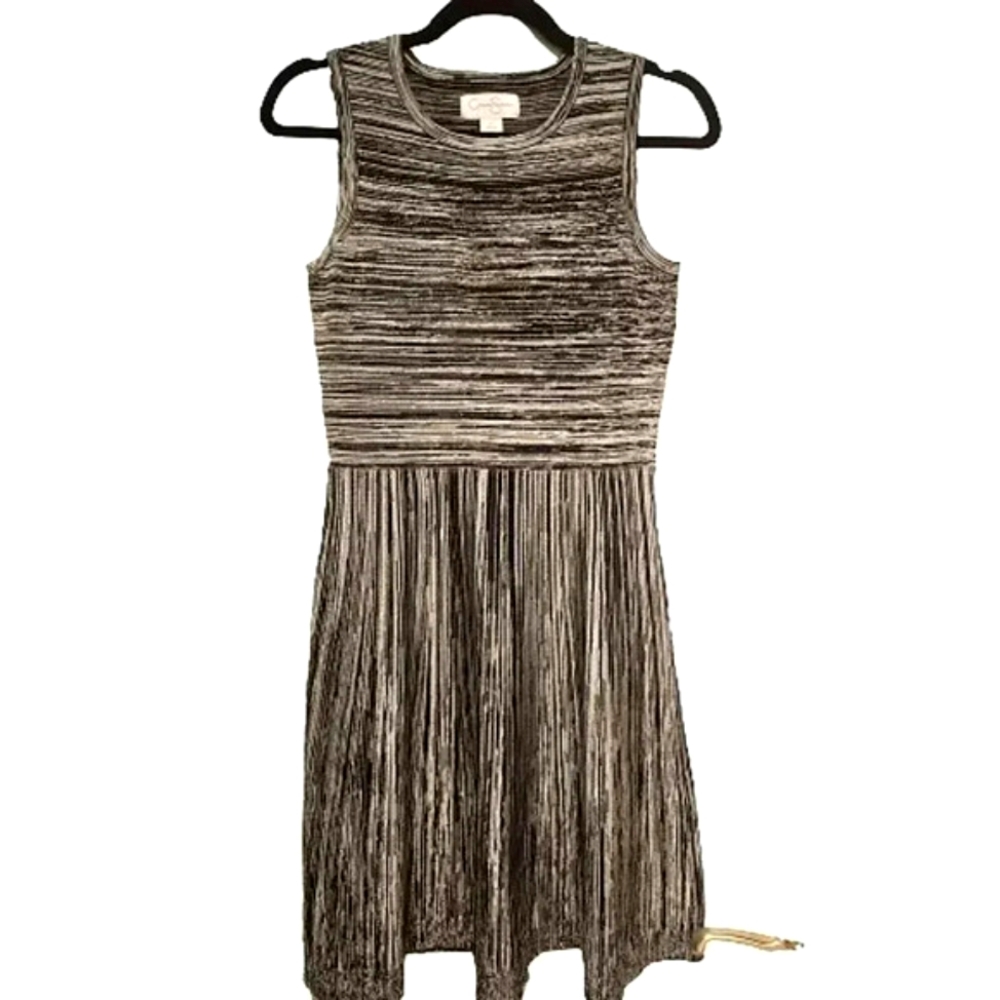 NWOT Jessica Simpson sleeveless grey and black scoop neck midi dress Siz…